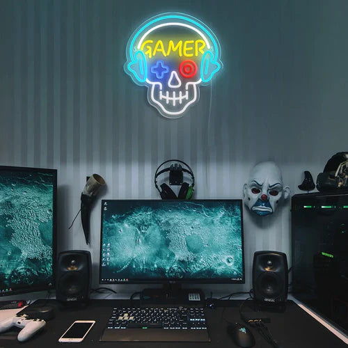 LED Neon Sign for Wall Decor – Gamer Skull (33×31 cm)
